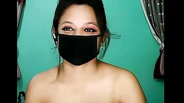Desi Indian Girl Webcam Masturbation and Squirting