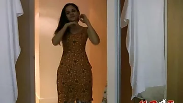 3506053 indian sexy beautiful babe jasmine takes off her bra