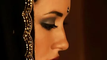 Pure Brunette Babe Seduction