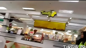 Petite woman enjoys really sexy sex with a random chap