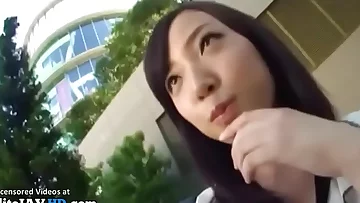 Japanese random girl accepts to fuck in hotel