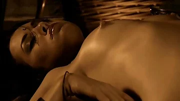 Brunette Indian MILF Dance Reality