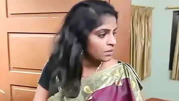 s. Indian Aunty Romance with Thief ( 270p )