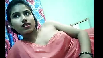 Indian hoty on cam for sexycam4u&period;com
