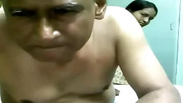 NORTH INDIAN calcutta VILLAGE desi milf OLD Mature horny COUPLE OIL MASSAGE AND FUCKING COCK SUCKING