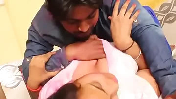 indian big boob aunty real video