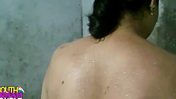 Swathi Indian Amateur MILF Bhabhi In Shower