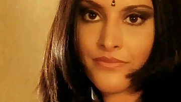 Bollywood Babe Indian Style MILFer