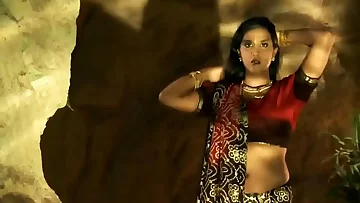 Sexy Babe Undressing In India