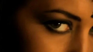 Brunette Babe Is Super Sexy