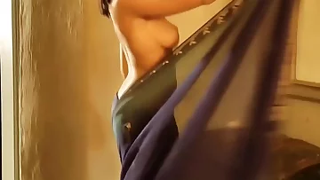 Bangladeshi Beauty Smiling Bude