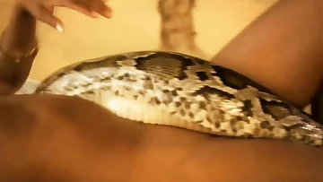 She Makes Me Feel Good