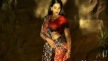 Sensual Dancing In The Bollywood Night