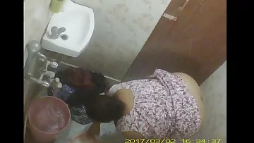 BBW Mature Indian Milf Rina Washing In Bathroom