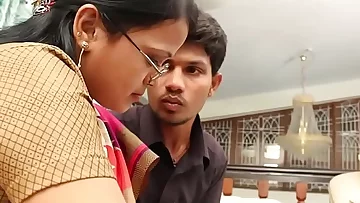 Boy eagerly waiting to touch aunty boobs full movie http://shrtfly.com/fz0IhSq