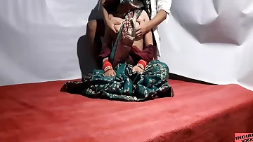 I fucked my friend's hot mom on her wedding anniversary -part 1