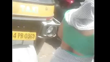 Aunty ass in white point saree you never seen this before Full-HD