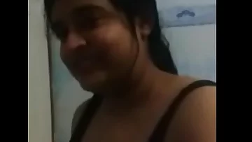 1~ Big boobs Paki Bhabi self boob pressing and take selfie