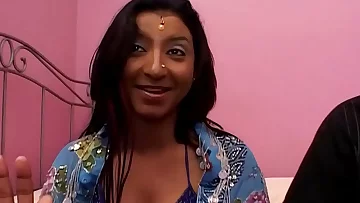 Indian bhabhi Karadi is doing her first adult movie to support her family