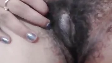 New desi indian aunty self made strip and masturbation video