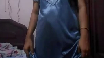 4597975 indian aunty silver bikini.1