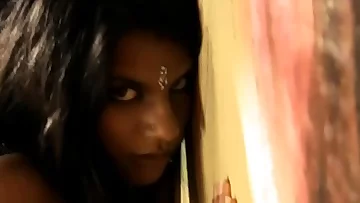 Seduction In Exotic New Delhi