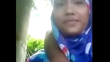 bd girl boobs pressed by boyfriend