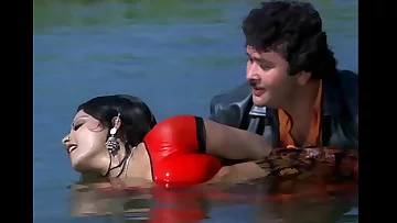 Hot Yesteryear actress Rekha Ganeshan wet