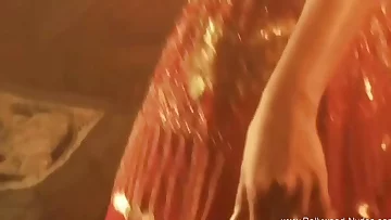 Lovely Woman Seduce Her Lover Showing Her Sexy Lovely Body