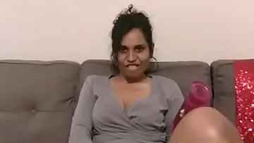 Indian Porn Star Horny Lily and her favorite toy Masturbating With Dirty Sex Chat In Tamil