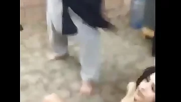 Indian tamil reach girl d. and danceing hotel room