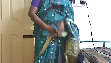 desi indian tamil telugu kannada malayalam hindi horny cheating wife vanitha wearing blue colour saree showing big boobs and shaved pussy press hard boobs press nip rubbing pussy masturbation