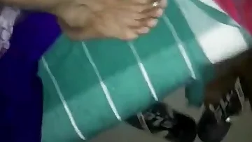 Desi guy enjoying with his bhabhi on bed MMS