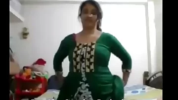 Big Tits Bhabhi Showing Boobs on cam