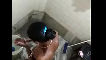 Tamil black mallu aunty hidden cam bath