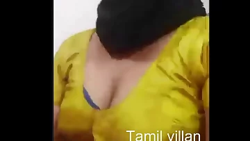 tamil item aunty showing her nude body with dance