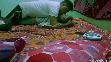 Desi Indian girls secret sex going viral !!!