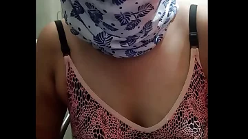 first video of cutie parul bhabhi