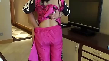 Indian wife sex khade khade hi nanga kiya