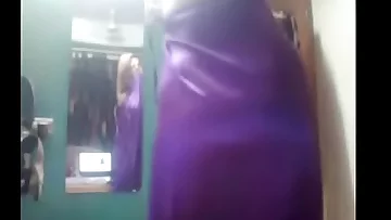 Desi Randi aunty showing her chubby body to clients.