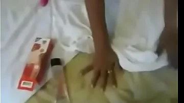 Extremely Horny Desi Aunty Swallows Cum with Clear Audio