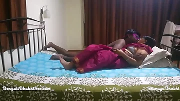 big ass mature indian bengali bhabhi with her tamil husband having rough bedroom sex