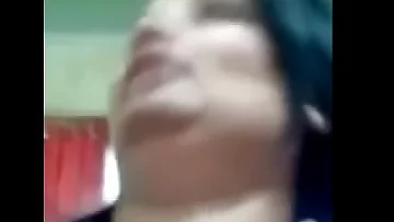 Desi girl giving blowjob to bf