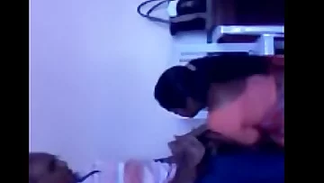 Desi Bai Gives a hardcore blowjob