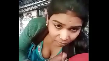 Desi girl sucking lover cock