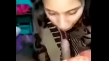 Desi college girl giving blowjob and cumshot..