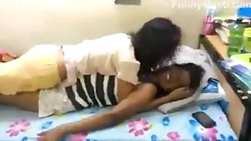 little desi girls enjoy in hoatel