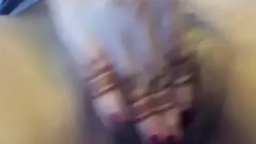 desi newly married nri wife rubbing her pussy hard