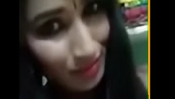 Hot Desi indian shweta showing boobs to her bf mms