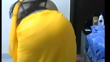 desi priya aunty saree strip  and teasing